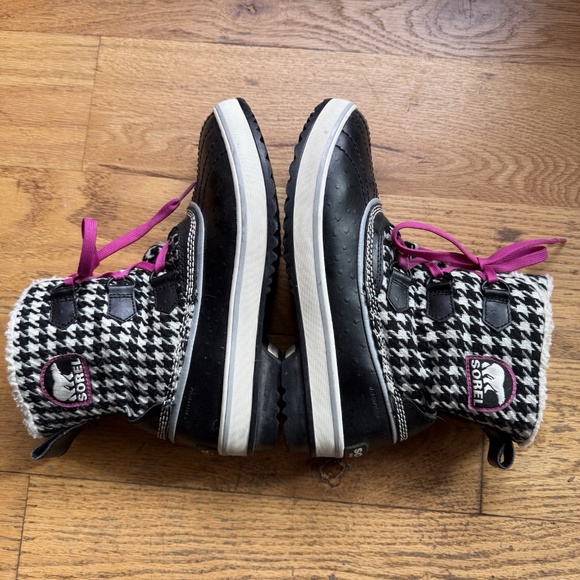 SOREL Tivoil Tweed Houndstooth w/ Pink Laces Snow Boots Sz 9 $130 - Picture 6 of 8